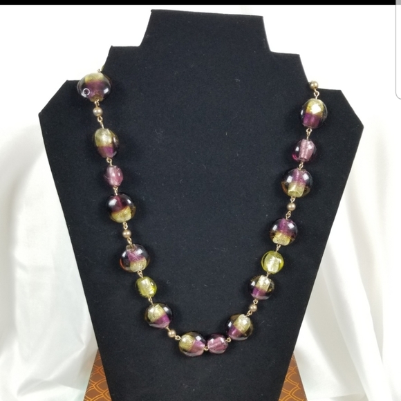 Vintage Glass Foiled Gold-tone Beads Necklace - Picture 2 of 5